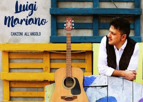Luigi Mariano nella copertina del suo album "Canzoni all'angolo".